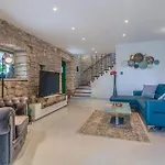 Amazing Home In Kresini Modrušani