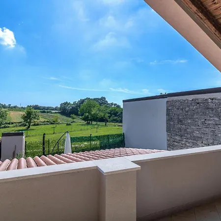 Lovely Home In Kresini *